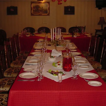 Готель Ecoland