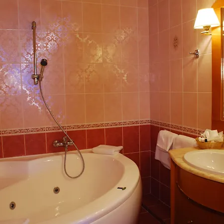 Hotel Ecoland 3*